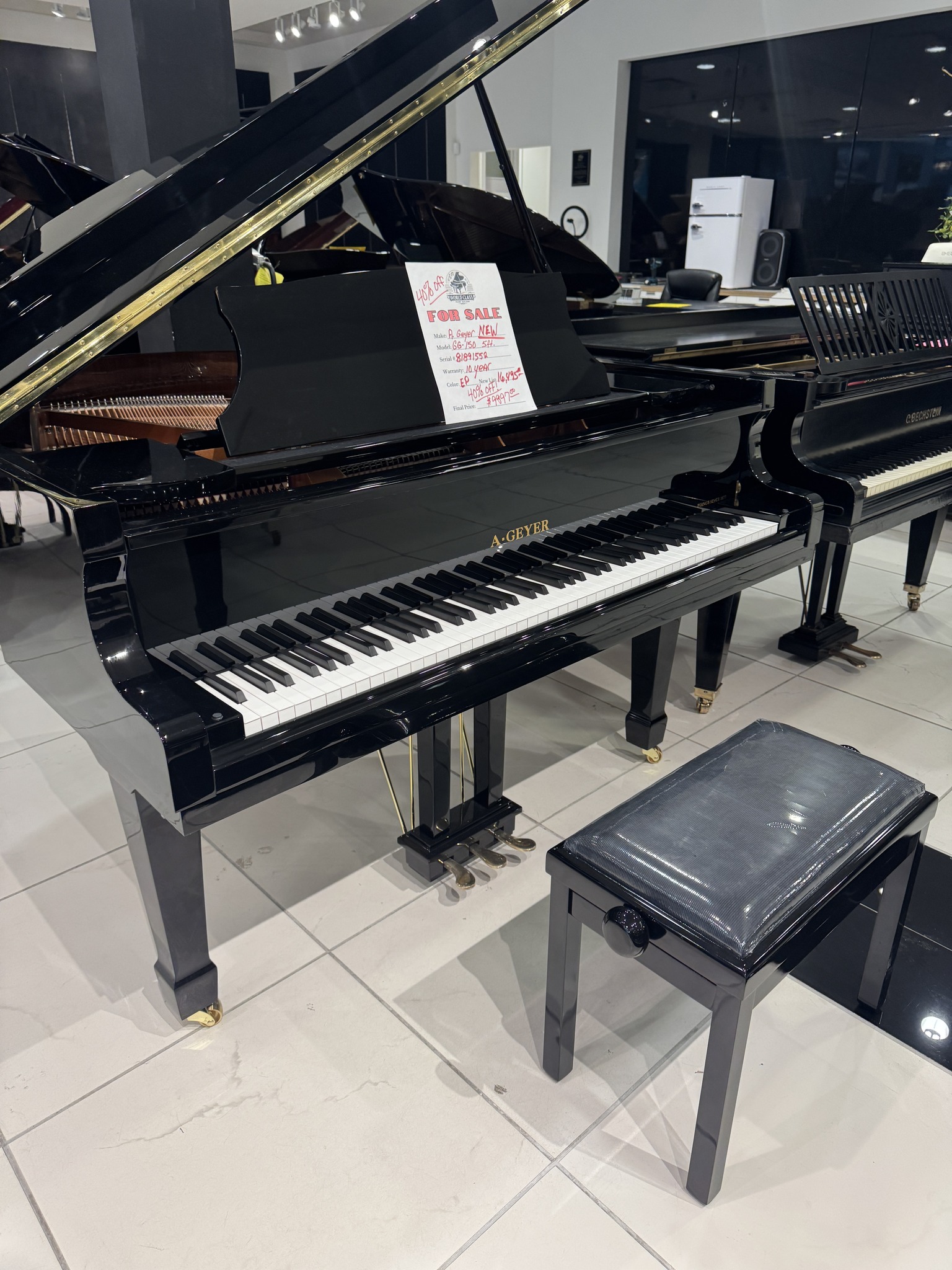 A. Geyer GG-150 piano