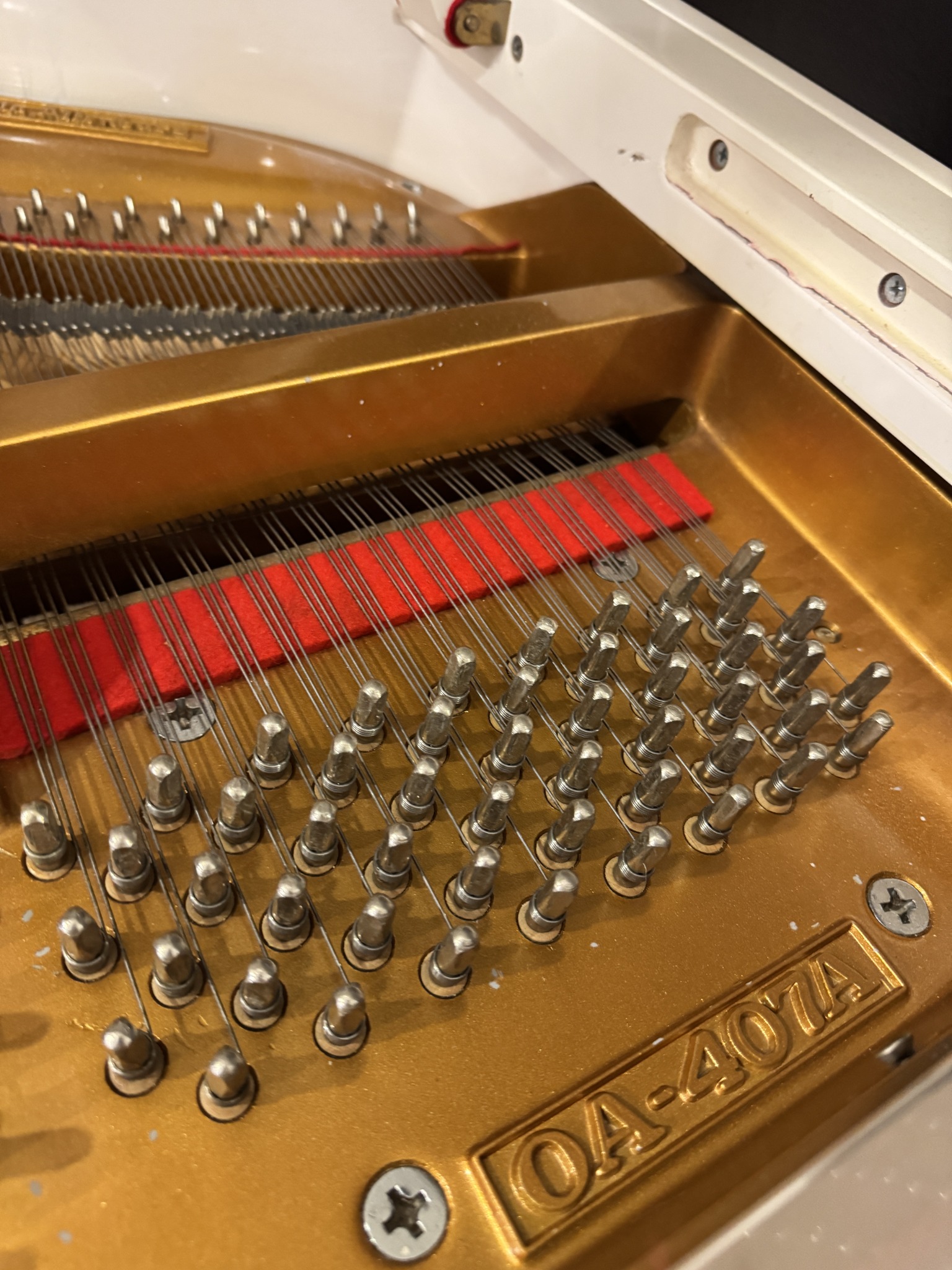 Otto Attenburg — White Grand piano